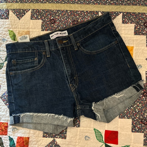 Levi x get high waisted upcycled shorts size large - Picture 6 of 8